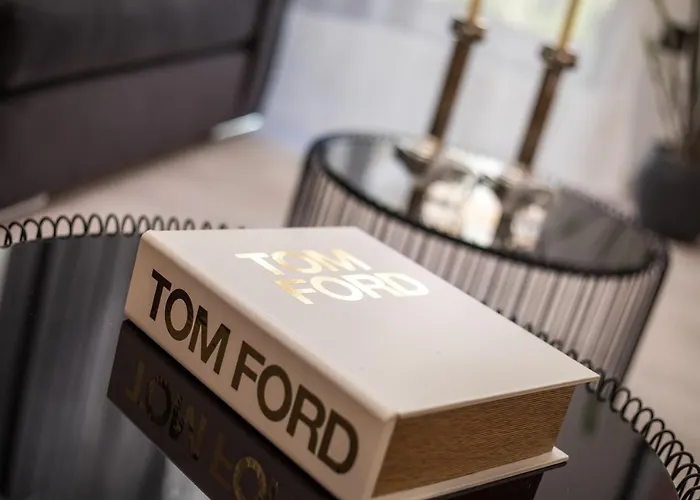 Rhodes Diamond Luxury Flat In The Heart Of Town *