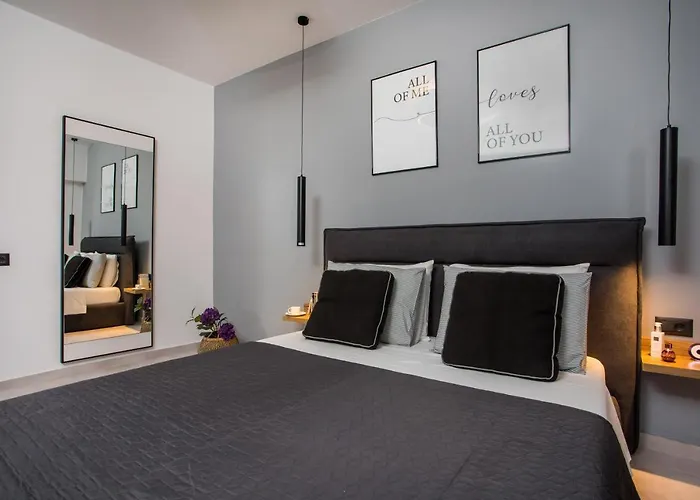 Rhodes Diamond Luxury Flat In The Heart Of Town 公寓