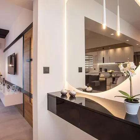 דירה Rhodes Diamond Luxury Flat In The Heart Of Town