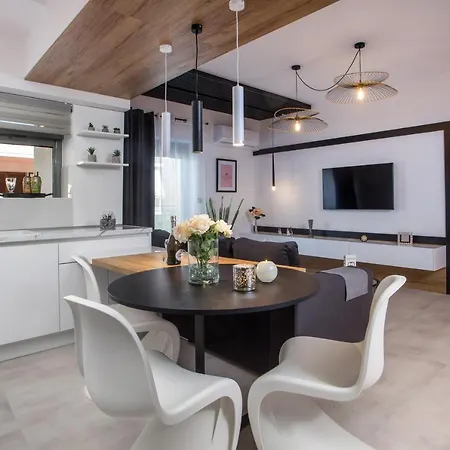 Rhodes Diamond Luxury Flat In The Heart Of Town עיר רודוס