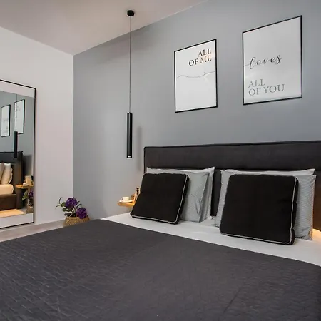 Rhodes Diamond Luxury Flat In The Heart Of Town Apartment