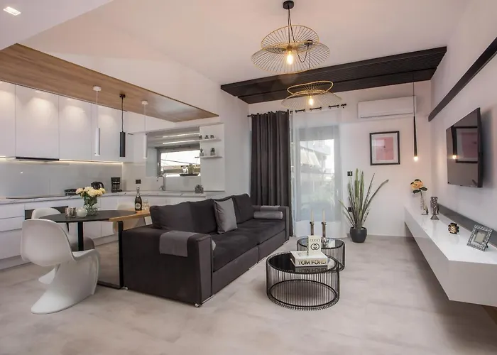 Apartment Rhodes Diamond Luxury Flat In The Heart Of Town *